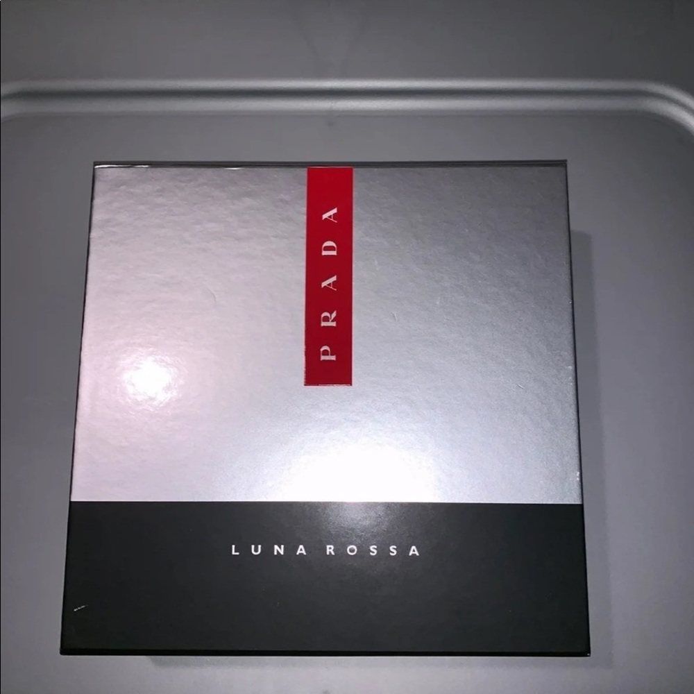 Prada Packaging - image 1